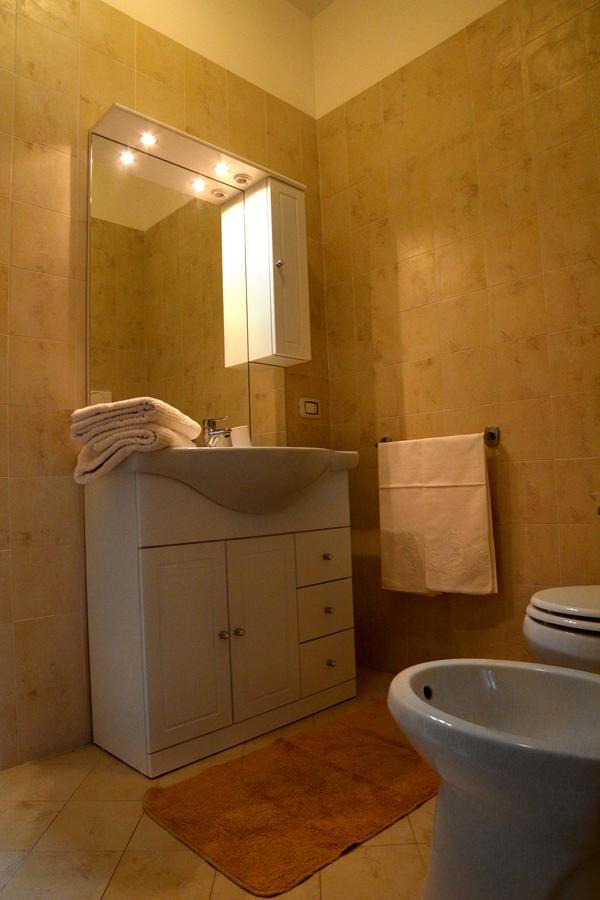 B&B Li Mari Lizzanello ภายนอก รูปภาพ